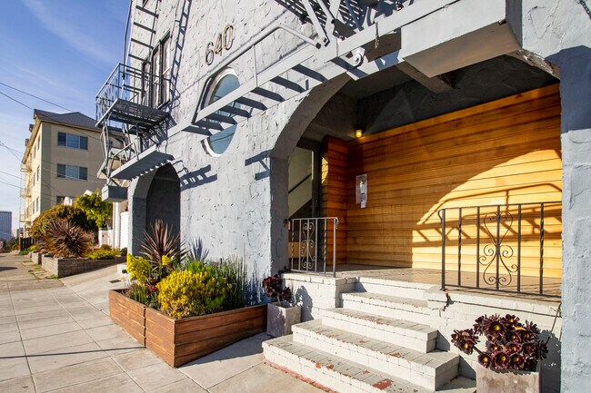 Building Photo - 640 Brooklyn