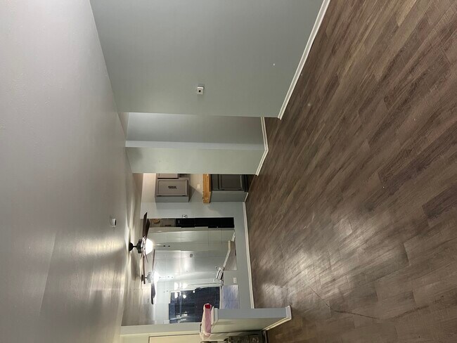 Building Photo - 247 N Neltnor Blvd