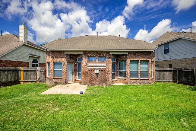 Building Photo - 6411 Virginia Fields Dr