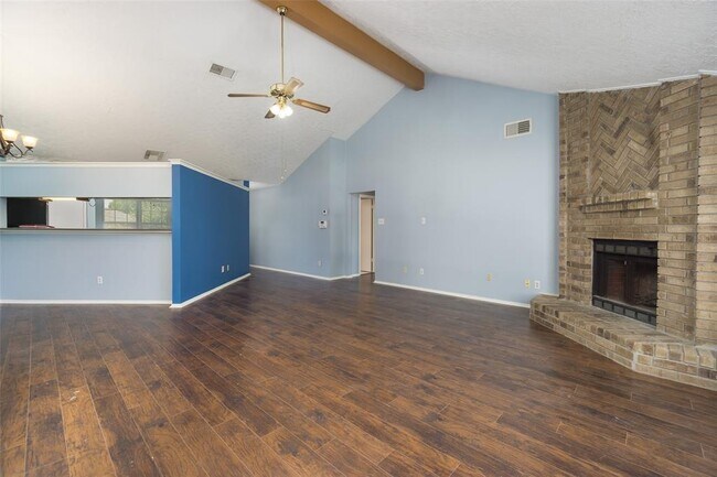 Building Photo - 2902 Laurelridge Dr