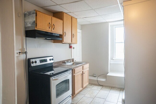 Building Photo - 516 Tilghman St