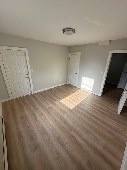 Master Bedroom - 109 Prichard St