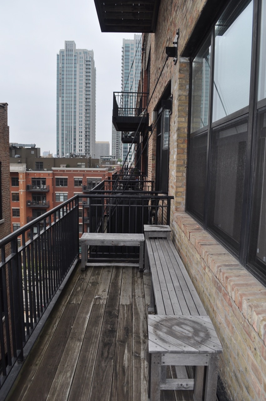 Balcony - 226 N Clinton St