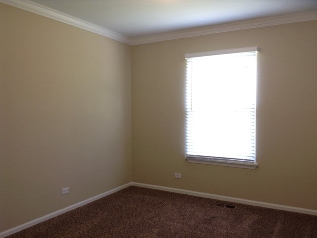 Building Photo - 223 Magnolia Dr
