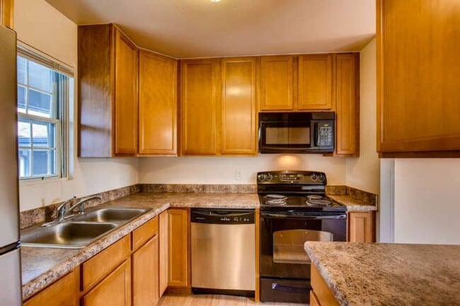 Building Photo - 720 City Park Ave