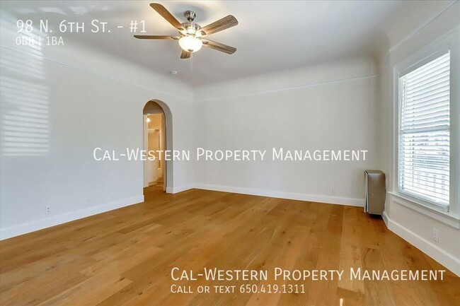 Building Photo - Gorgeous LARGE Studio in Downtown San Jose...