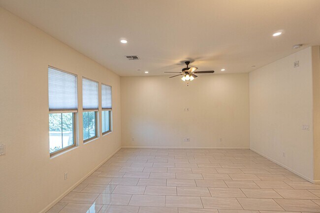 Building Photo - Modern Living in Gated Siena at Ocotillo –...