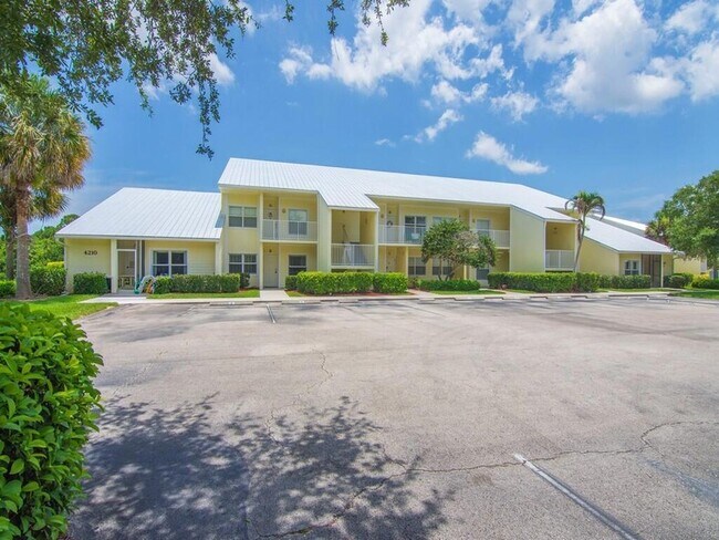 Building Photo - 4210 Gator Trace Ave