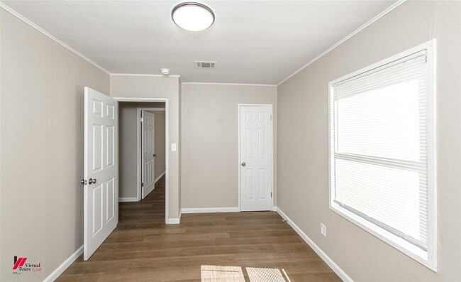 Building Photo - Rental Property