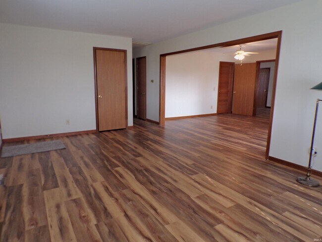 Building Photo - 7623 S 750 E