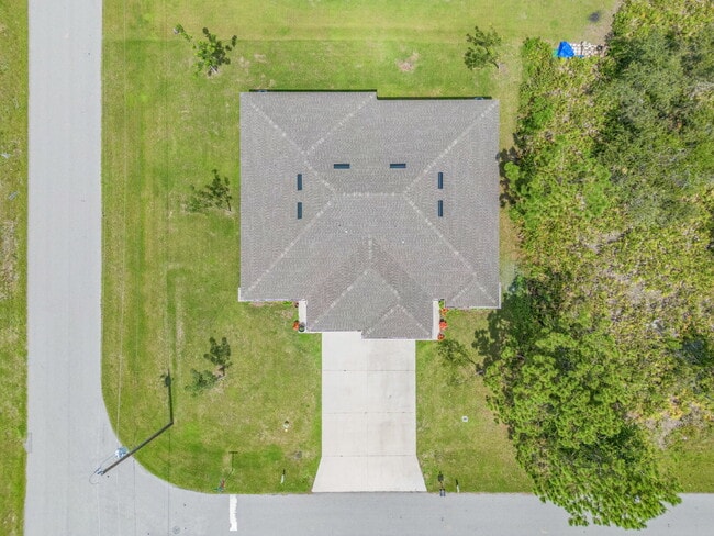 Building Photo - Modern Living in Deep Creek – 2020 Built 3BR Half-Duplex