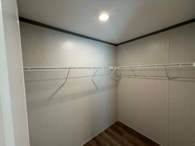 Building Photo - 4011 Underwood Ct