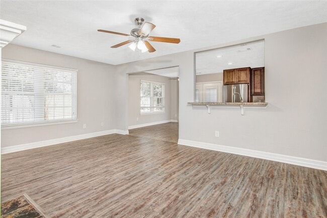 Building Photo - 2611 Desert Sage Dr