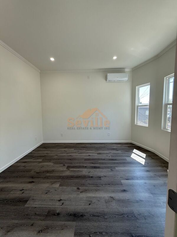 Building Photo - 354 Peralta St