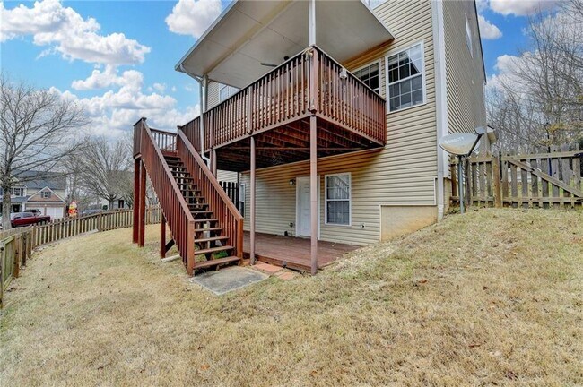 Building Photo - 6670 Island Pointe Dr