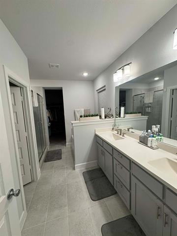 Building Photo - 8628 Spindletop Dr