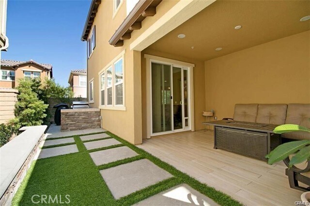 Building Photo - 19 Bluebell