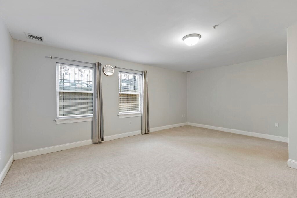 Building Photo - 877 Harrison Ave