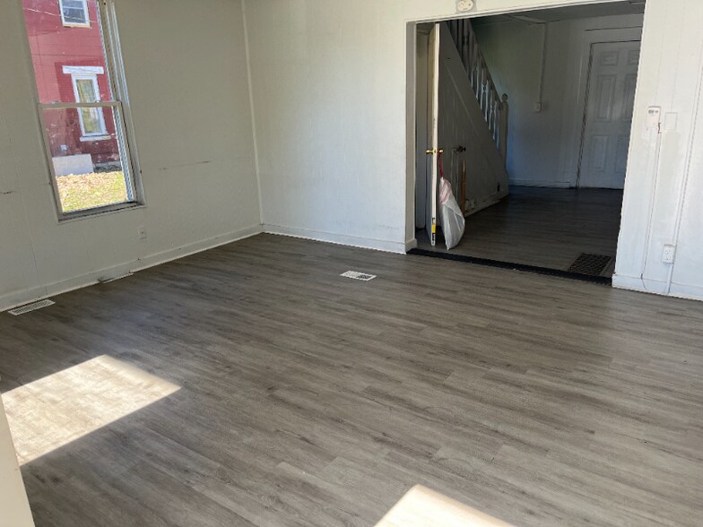 Building Photo - 816 W Liberty St