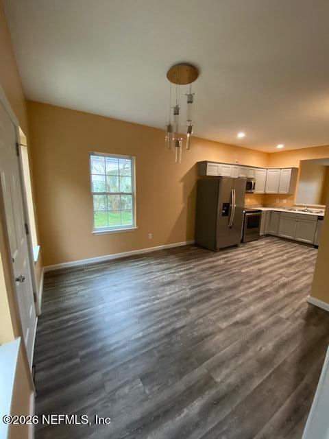 Building Photo - 6224 Barry Dr W