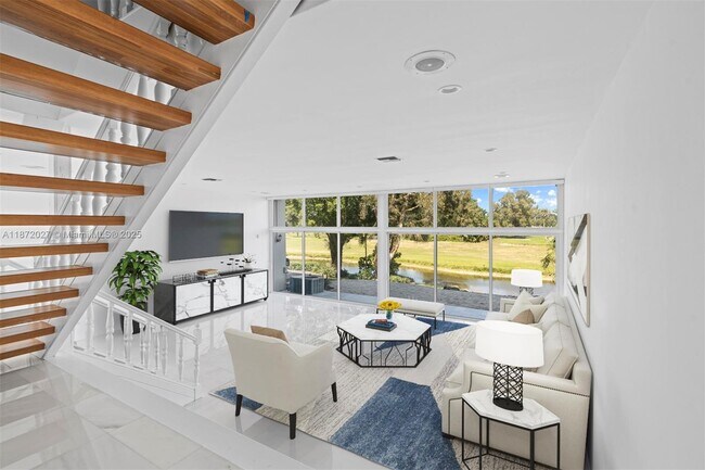 Building Photo - 6795-6793 Brookline Dr