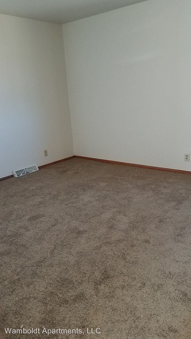 Building Photo - 1924 Hayes Avenue