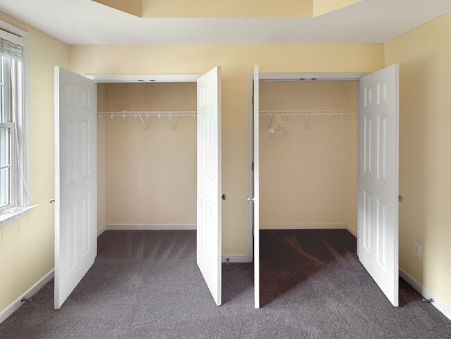 Building Photo - Contemporary 3-Bed, 3.5-Bath Townhome Just...