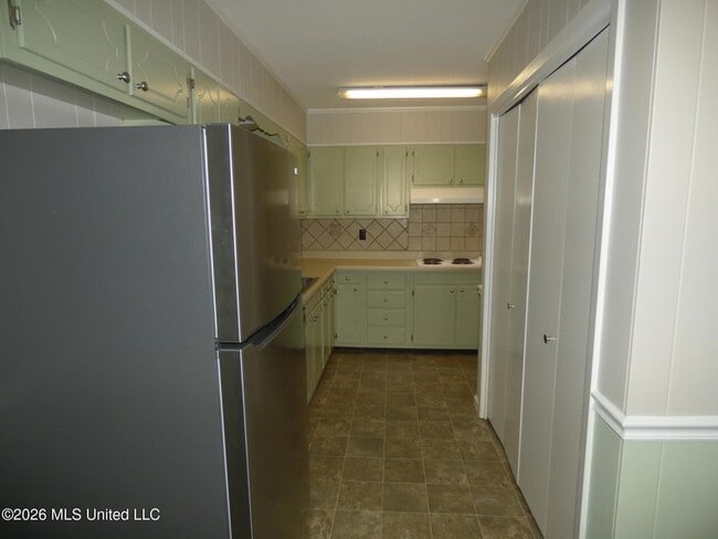 Building Photo - 238 Westview Cir