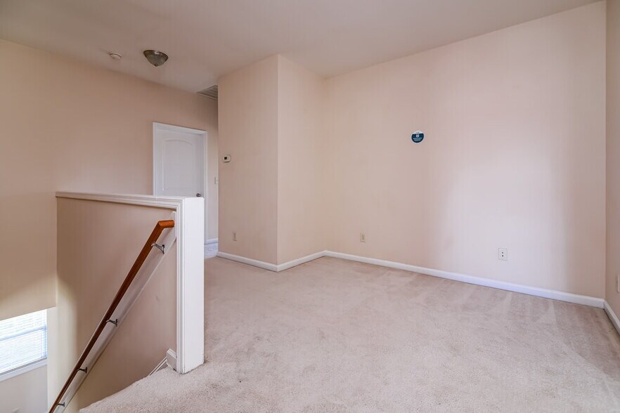 Building Photo - 3431 Vireo Ct