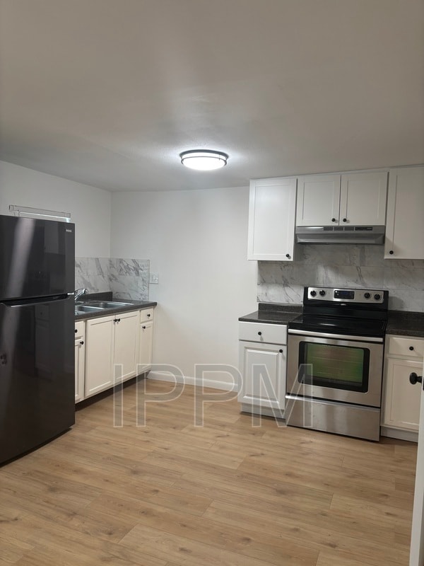 Building Photo - 619 E Pierce Ave