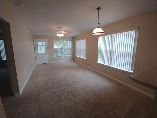 Building Photo - 2441 Spyglass Cir