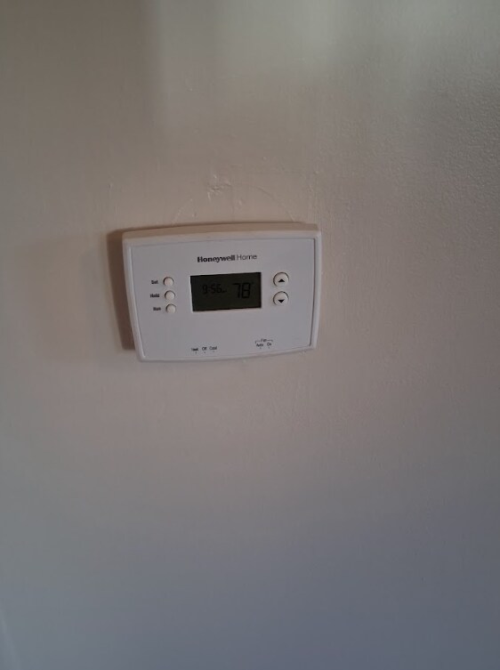 Building Photo - 418 S Hancock Ave