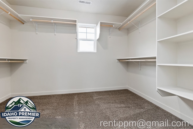 Building Photo - 7642 E Lightfoot St