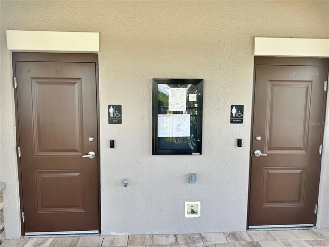 Building Photo - 534 Wayland Dr