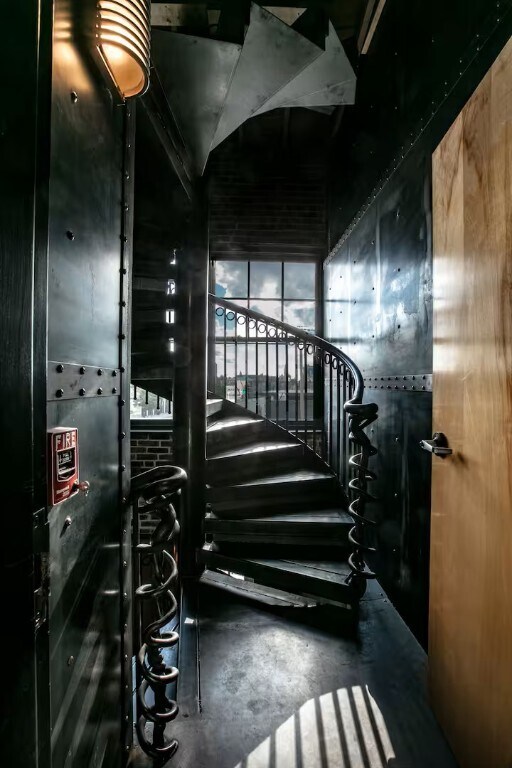 Building Photo - 3041 Olive St