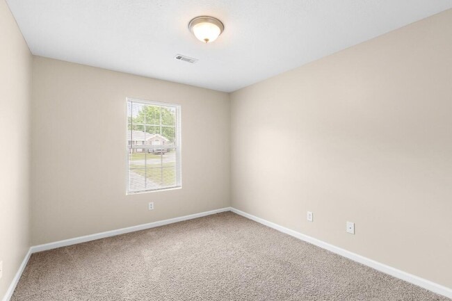 Building Photo - 1760 Tamarind Way