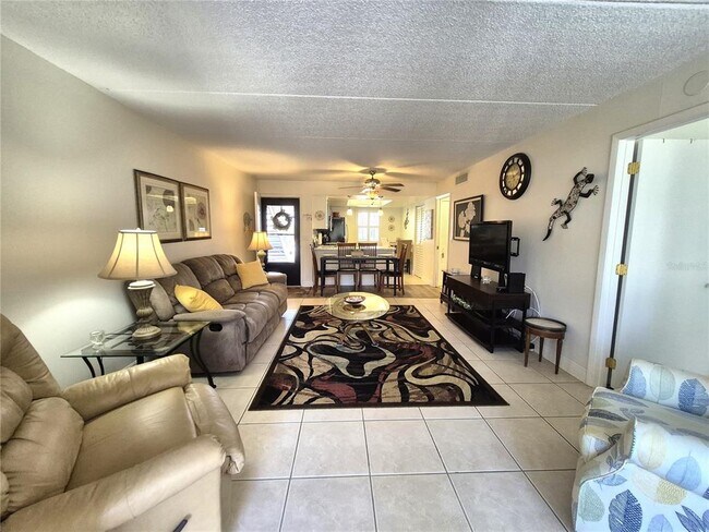 Building Photo - 107 Windward Pl