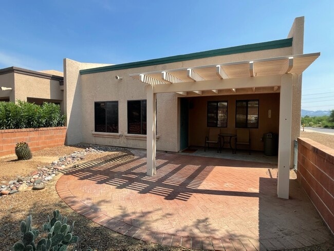 Building Photo - 159 N Cobalt Dr