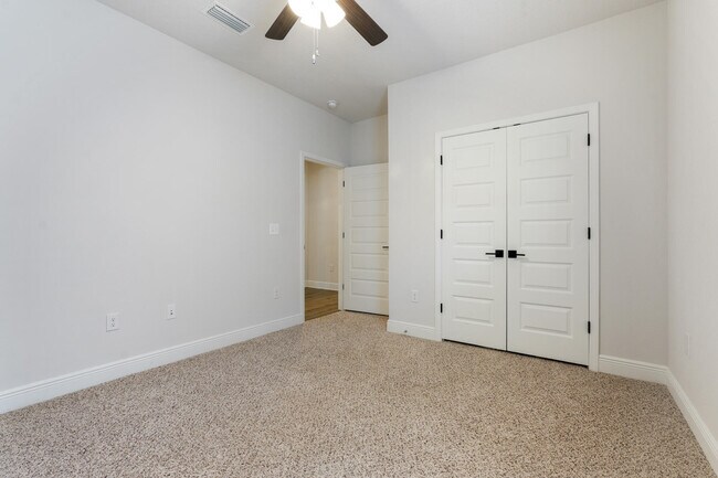 Building Photo - 55 Lightning Bug Ln