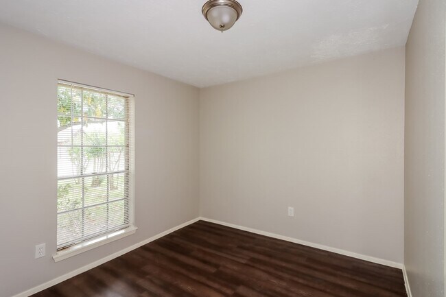 Building Photo - 14307 Branchwater Ln