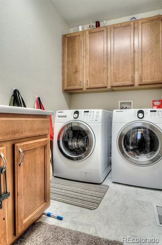 Building Photo - 11864 E Maplewood Ave