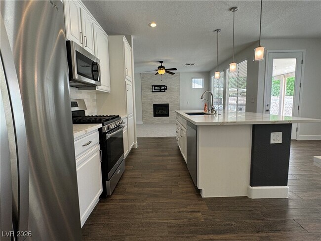 Building Photo - 2385 Quintet Ave