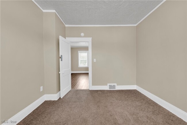 Building Photo - 54 W Grace St