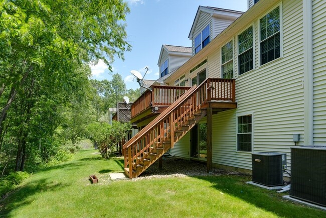 Building Photo - 89 Buttercup Ln