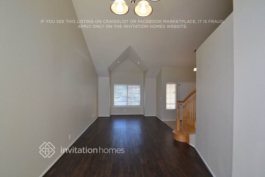 Building Photo - 4811 Cocina Ln