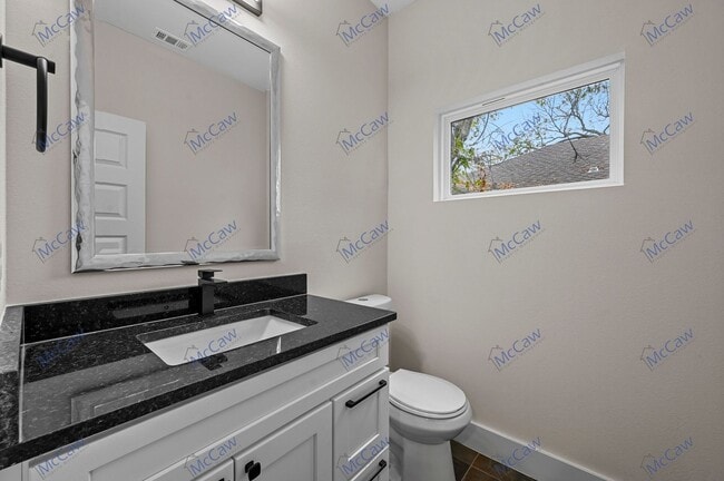 Building Photo - Updated Price for New Year!  Luxury Duplex...