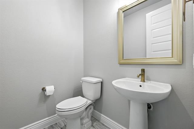 Building Photo - 8509 Cocobolo Dr