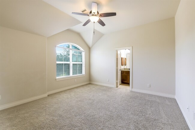 Building Photo - 27906 Colonial Point Dr