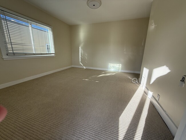 Building Photo - 16 Pacheco Ave