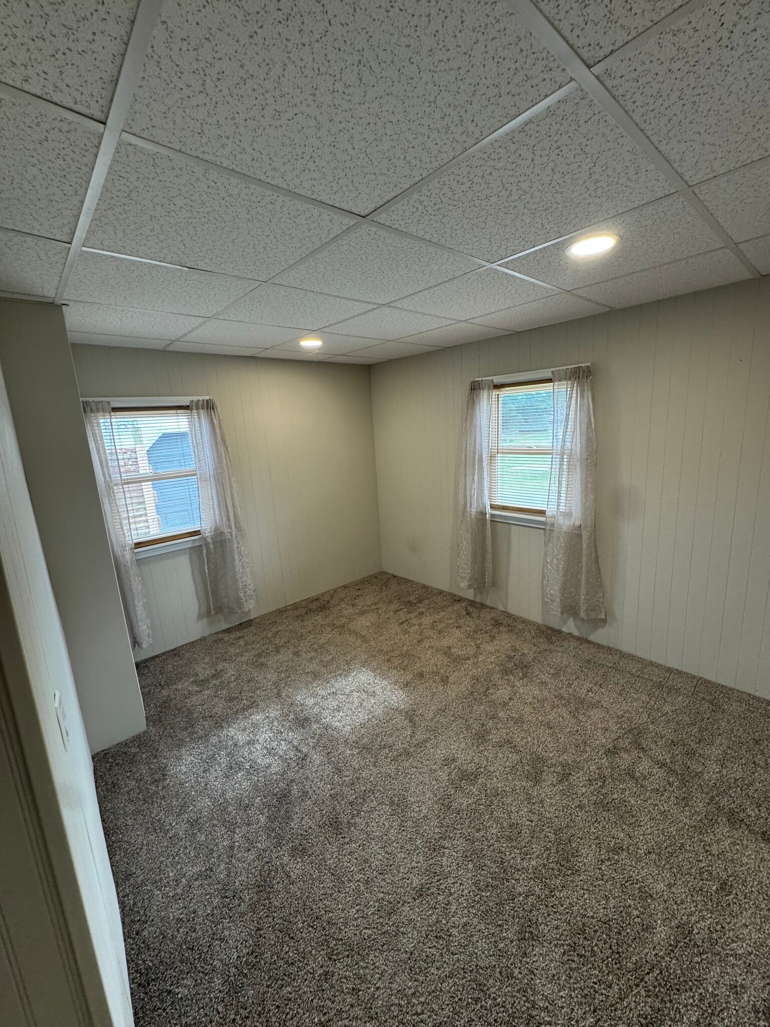 Building Photo - 303 N Oliphant St